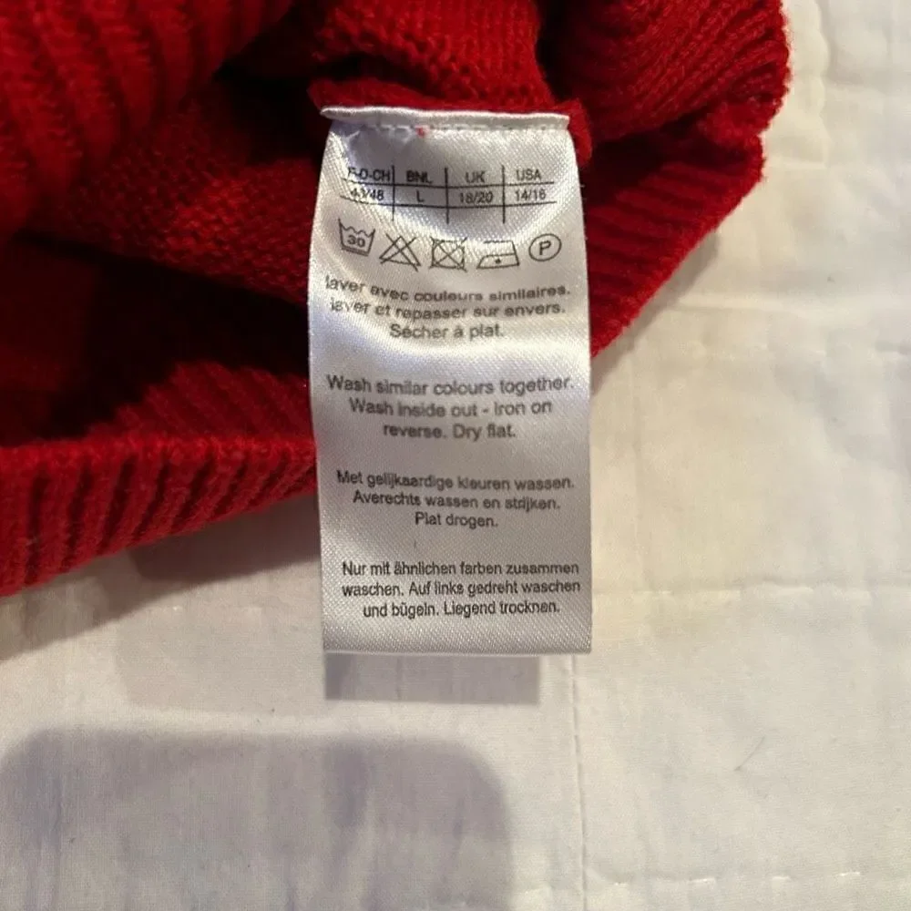 Damart Classic Cardigan in deep red excellent pre owned condition $50 Msrp Large